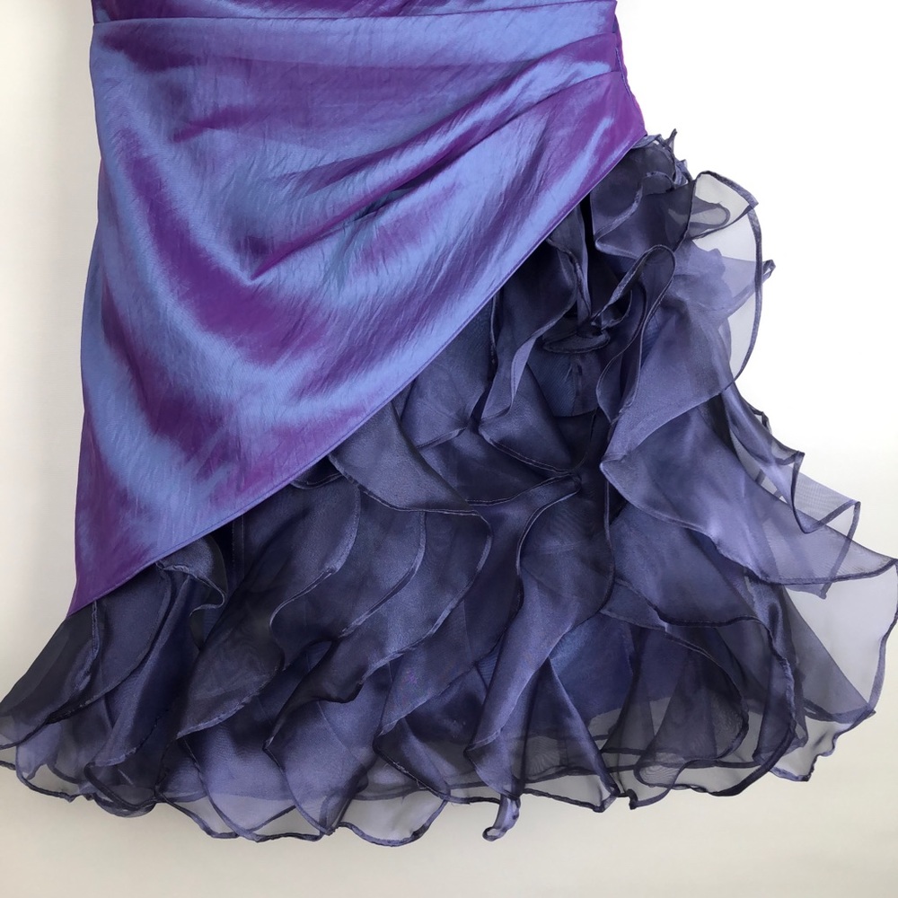 PROM DRESS - Picture 3 of 4